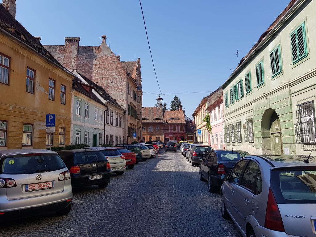 Luk Old Town Apartment Sibiu Exterior photo