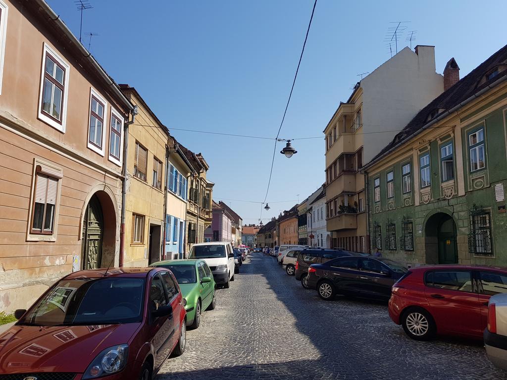 Luk Old Town Apartment Sibiu Exterior photo